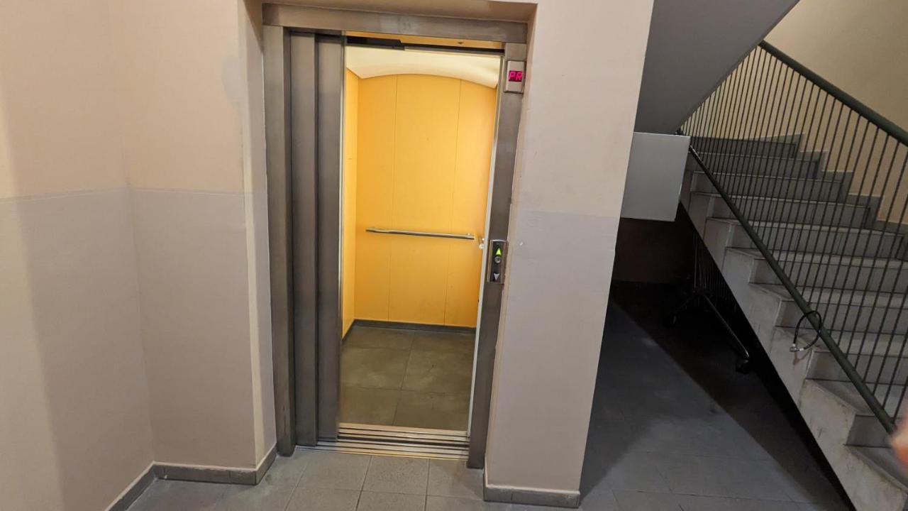 Downtown Fiume, Underground Garage Within The Property Extérieur photo