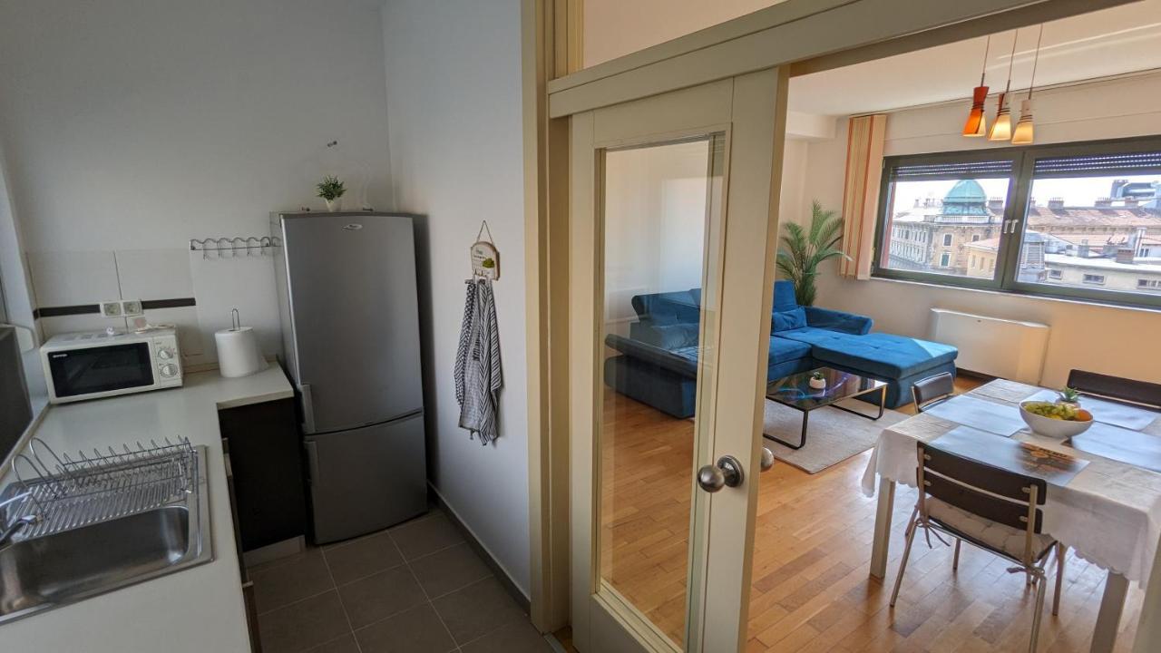 Downtown Fiume, Underground Garage Within The Property Extérieur photo